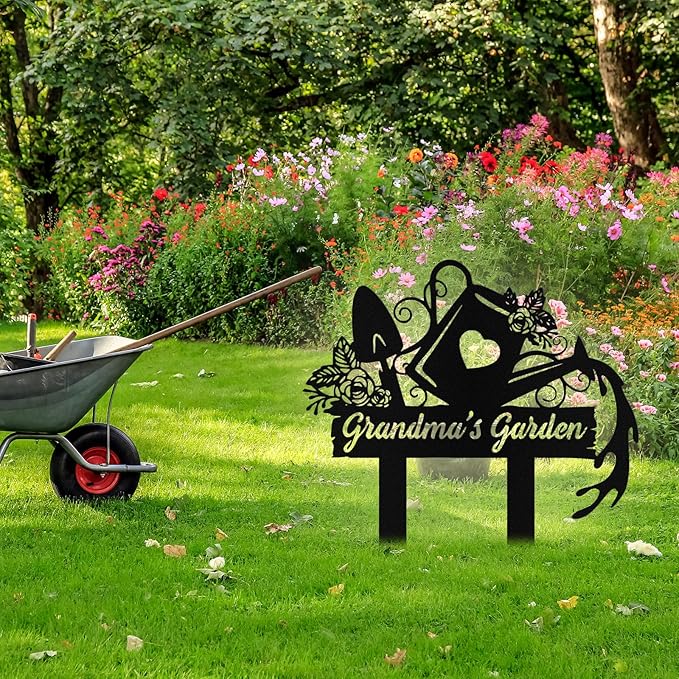 Personalized Metal Garden Signs with Stake, Custom Garden Tool Signs Decor Outside Waterproof, Customized Name Sign Yard Lawn Gardens Decor Gardening Gifts for Moms Grandmas Gardeners