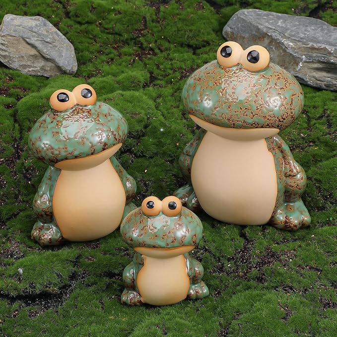 Garden Frog Decor Set of 3 Outside Ceramic Frog Statues Cute Yard Decoration Funny Holiday Ornament for Patio Backyard Pond Pool Front Porch Mom Grandma Family Friend