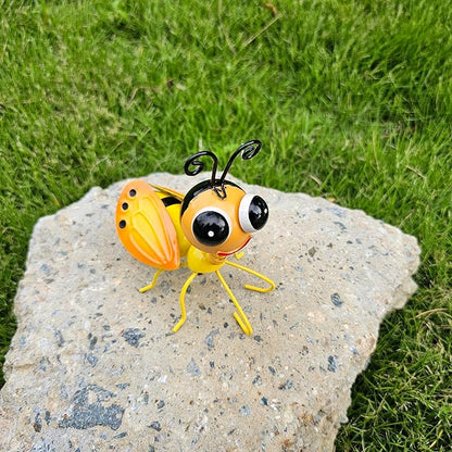 Metal Bee Sculptures Outdoor Yard Art Garden Patio Decor, Set of 4 Statues for Insect-Themed Garden Decoration