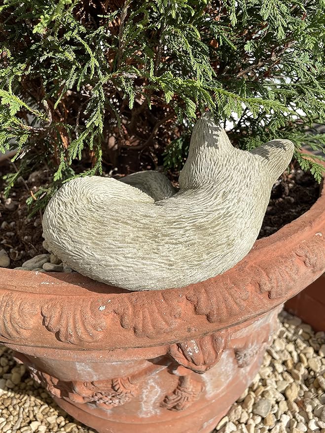 Burgess Home & Garden Sleeping Cat Statue | Reconstituted Stone Kitty Animal Concrete Outdoor Decoration Lawn Garden Ornament - Made in UK, 21cm / 8.25'' Wide