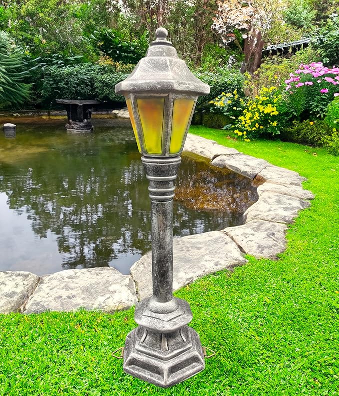 coolboy Street Light Garden Statue for Dogs to Pee On,Puppy Pee Post Training Tool Street Lamp Resin Statue,Indoor Outdoor Street Lights Decor Figurines for Yard Art and Garden Lawn,The （Silver）