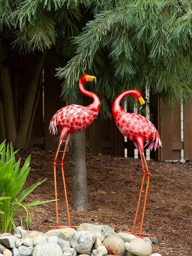 Zingz & Thingz Durable Iron Outdoor Garden Décor Bright Pink Standing Flamingo Statue, 14.25x7.75x33, Looking Back