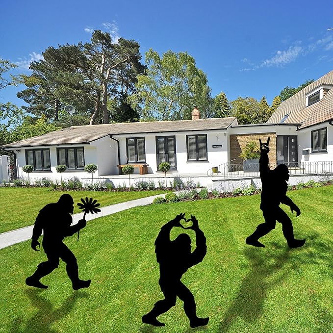 Metal Bigfoot Yard Decor - Standout Sasquatch Outdoor Silhouette – Eye-Catching Metal Bigfoot Garden Stakes, Perfect for Garden, Patio, Lawn Decoration(Set of 3)