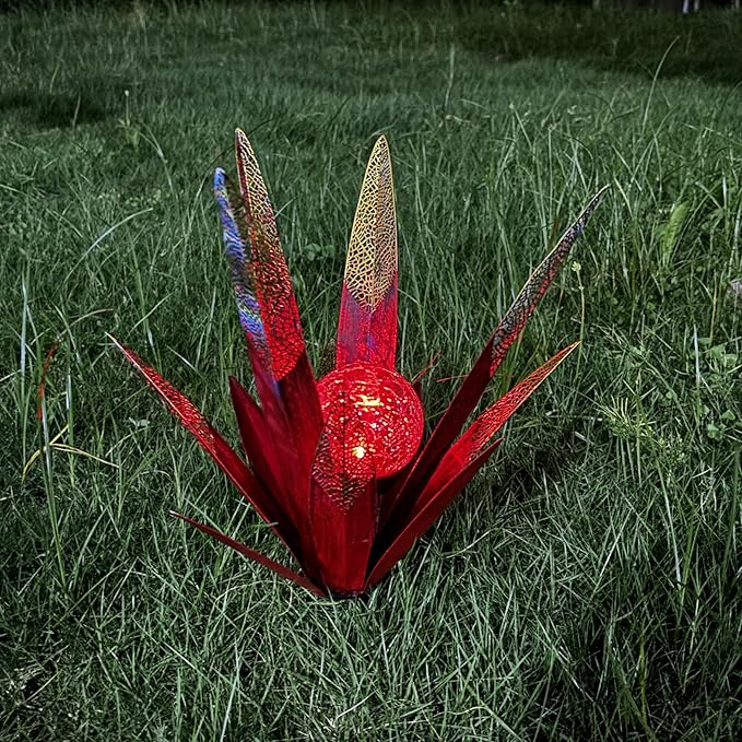 Tequila Rustic Sculpture, Metal Agave Statues Garden Hand Painted Decor for Yard Lawn Patio, Home Outdoor Courtyard Decoration with Solar Light Hollowed Leaves, Ornament Gifts (Red, Size)