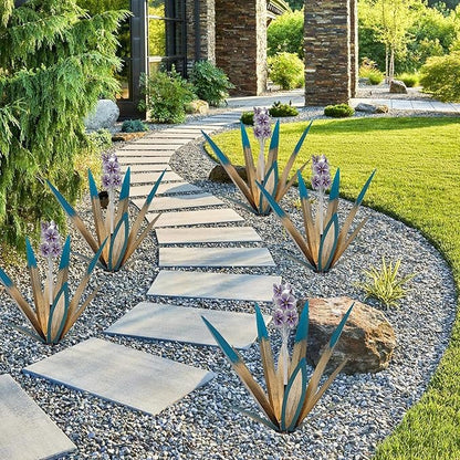 Metal Agave Plant Garden Art, 2 Pack Tequila Rustic Sculpture, Rustic Metal Agave Plants Lawn Home Ornaments, for Yard Stakes, Garden Figurines, Outdoor Patio (2 PCS Purple Flowers)