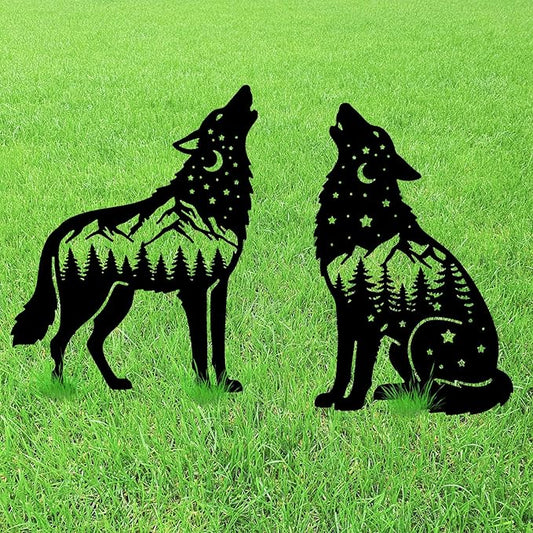 GLOBLELAND 2 Pcs Wolf Garden Stakes Animals Metal Decorative Garden Stakes Metal Yard Signs Decoration for Lawn Patio Yard Garden Decor