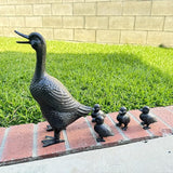 Vintage Cast Iron Duck Family Garden Statue, Rust Brown Mother Duck (15.7" Tall) with 4 Ducklings (3.6" Tall), Outdoor Decorative Sculpture Set for Yard Patio HC5387-6905