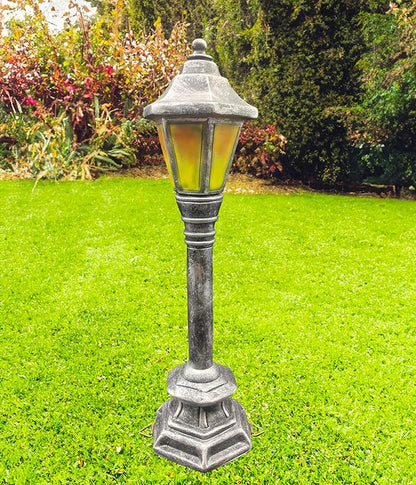 coolboy Street Light Garden Statue for Dogs to Pee On,Puppy Pee Post Training Tool Street Lamp Resin Statue,Indoor Outdoor Street Lights Decor Figurines for Yard Art and Garden Lawn,The （Silver）