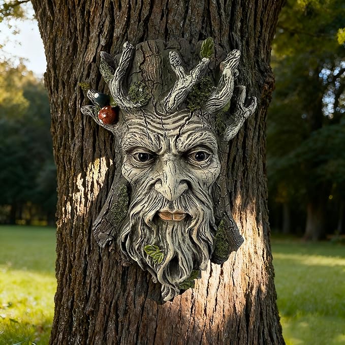 Blue Eye Mushroom Tree Face Sculpture, Funny Blue Eye Mushroom Old Man Tree Hugger Statue, Indoor & Outdoor Creative Props for Garden and Home