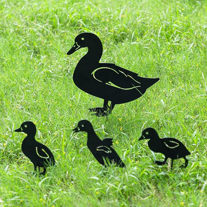 Glitzhome Set of 4 Duck Yard Signs, Black Metal Duck Silhouette Stakes with Hanging Option, Decorative Garden Stakes Yard Art for Spring Lawn Patio Wall Decor, 18" H