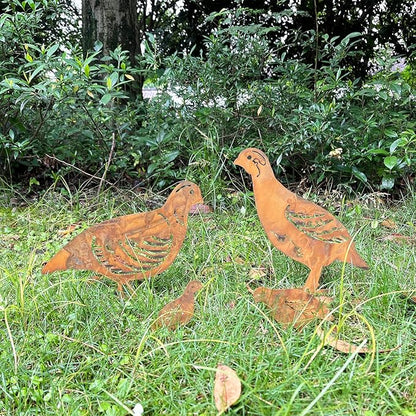 4PCS Rusty Partridge Family Decorative Garden Stakes, Metal Birds Yard Decor, Bird Lover Gifts for Women Mom Grandma Wife, Metal Birds Statues Garden Sculptures and Yard Art, Patio, Lawn Ornaments