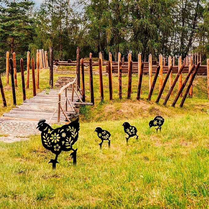 4Pcs Metal Chicken Garden Decorative Statues Distinct Hen and Chicks Silhouette Design,Black Hollow-Cut Yard Art, Perfect Decor for Lawns Yard Gardens