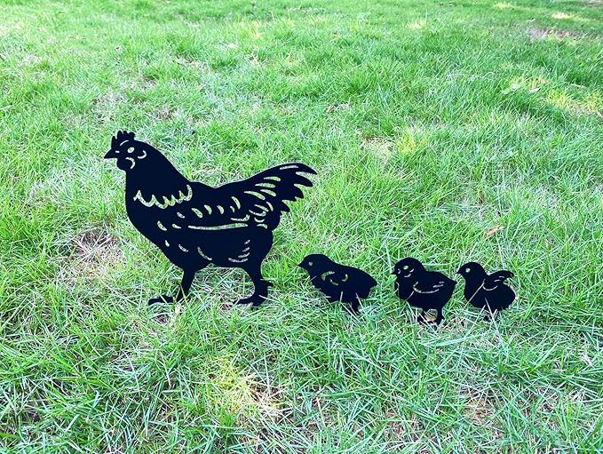 4 Pack Chicken Garden Decorative Stake Metal Chicken Statues Hen and Chicks Silhouette for Yard Outdoor Lawn Patios Garden Decoration