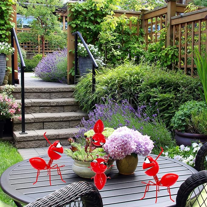 Cruis Cuka Metal Yard Art Garden Decorative Cute Ant Outdoor Wall Sculptures - Set of 4 Red