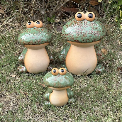 Lee's Clover Glazed Ceramic Frog Garden Decor Set of 3 – Cute Frog Lawn Ornaments & Outdoor Figurines for Yard | Garden Decorations for Patio, Pond, Porch