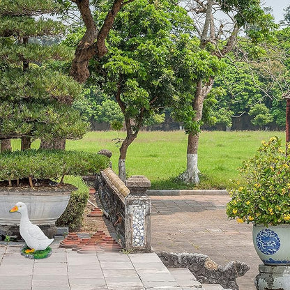GANAZONO Simulated Duck Ornament 5.90X3.93X3.14In Outdoor Garden Decor Lifelike Lawn Duck Figurine for Patio Yard Landscaping Craft