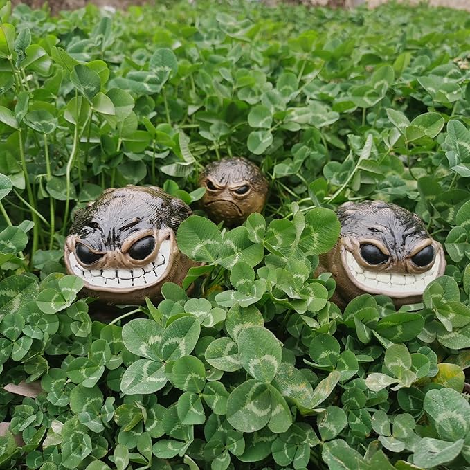 MOLMH Weird Ugly Funny Monster Frog Obese Toad Garden Accessories Quirky Outdoor Accents Decorative Statue Novelty Home Office Sculpture Unique Gift