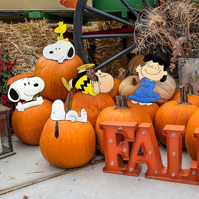 PRODUCTWORKS Peanuts Pumkin Press-in Icon Metal Stake Halloween Harvest Decor Porch Decorating Indoor Outdoor (Linus) (Snoopy Pumpkin Hat)