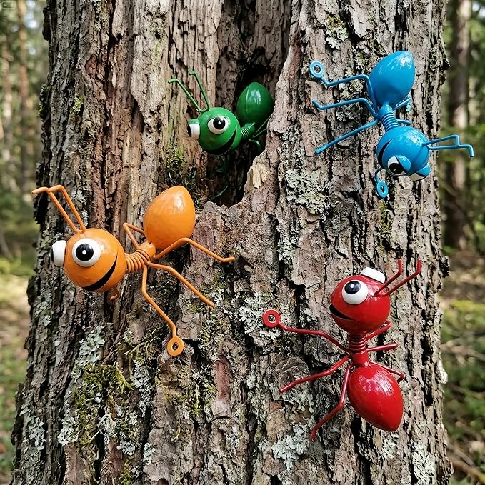 Metal Ants Set of 4 Colors Garden Decor Outdoor Sculpture Patio Decor Lawn Metal Yard Art Garden Statue Outdoor Decorative Metal Wall Art Garden Gifts Family and Garden Lovers