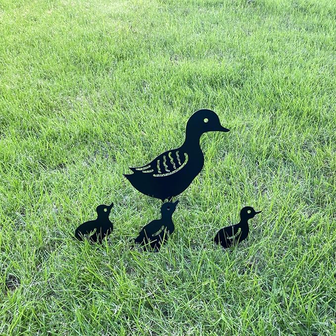 Duck Metal Stake Decorative Garden Stakes Black Duck Silhouette Garden Statues for Yard Outdoor Lawn Patios Garden Decoration, Set of 4