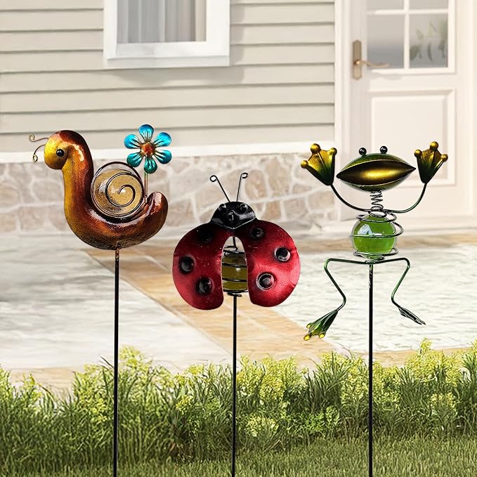 Garden Decor for Outside, Set of 3 Metal 16.5” Decorative Garden Stakes with Snail Beetle Frog for Garden Decorations, Welcome Yard Sign Art Stakes for Outdoor Lawn Backyard Porch