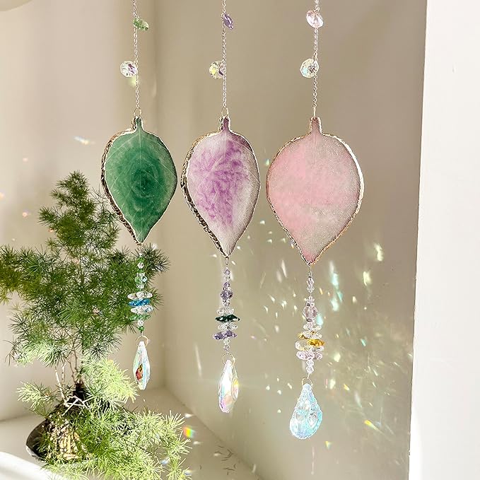 Hanging Crystal Suncatcher, Sun Catchers Indoor Window, Leaf-Shaped Crystal Hanging Ornament, Hanging Crystals for Decoration, Birthday Gift (Purple)