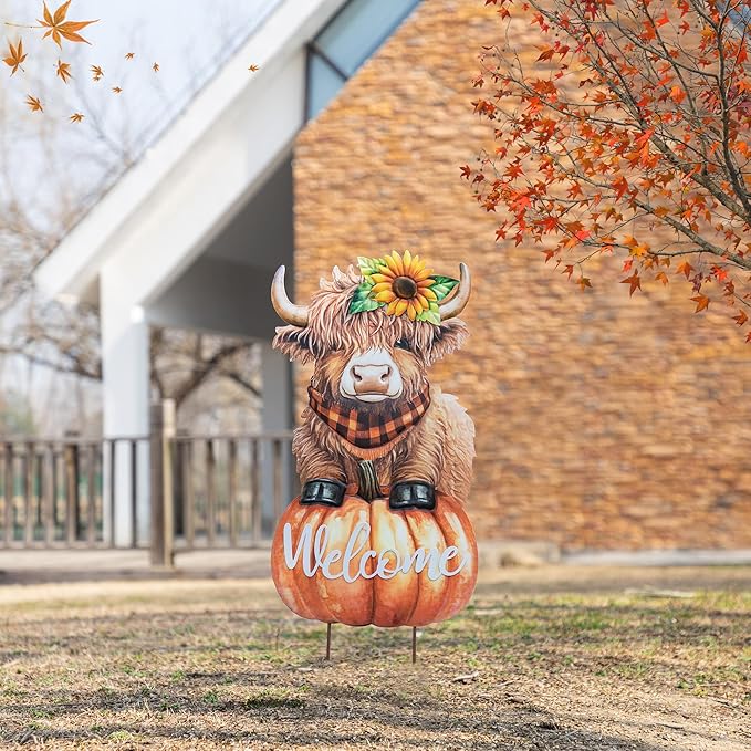 Glitzhome Fall Thanksgiving Yard Stake Decorations for Outdoor, 29.75" H Thanksgiving Metal Highland Cow Yard Stake or Wall Décor, Fall Garden Stakes for Patio Pathway Autumn Harvest Decorations