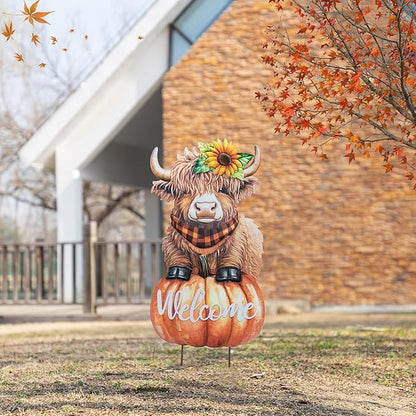 Glitzhome Fall Thanksgiving Yard Stake Decorations for Outdoor, 29.75" H Thanksgiving Metal Highland Cow Yard Stake or Wall Décor, Fall Garden Stakes for Patio Pathway Autumn Harvest Decorations