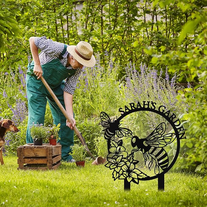 Personalized Metal Bee Garden Signs with Stake, Custom Garden Signs for Outside Waterproof, Customized Name Sign Yard Lawn Gardens Decor Gardening Gifts for Moms Grandmas Gardeners