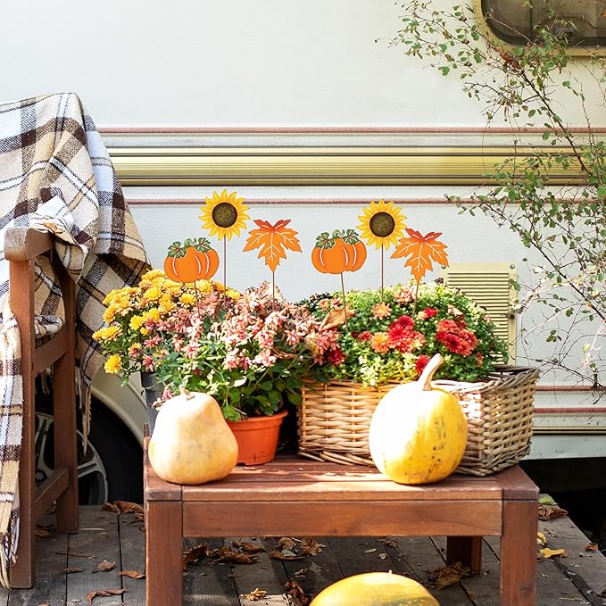 Glitzhome 18" H Set of 6 Metal Fall Harvest Yard Signs with Stakes,Thanksgiving Pumpkin Sunflower Maple Leaf Garden Stakes Welcome Standing Signs for Autumn Lawn Walkway Holiday Outdoor Decor