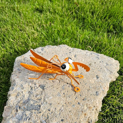 Metal Praying Mantis Sculptures Outdoor Yard Art Garden Patio Decor, Set of 4 Statues for Insect-Themed Garden Decoration