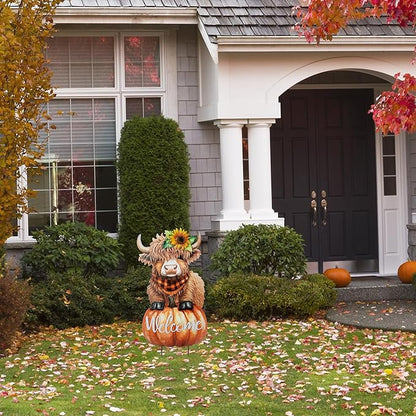 Glitzhome Fall Thanksgiving Yard Stake Decorations for Outdoor, 29.75" H Thanksgiving Metal Highland Cow Yard Stake or Wall Décor, Fall Garden Stakes for Patio Pathway Autumn Harvest Decorations