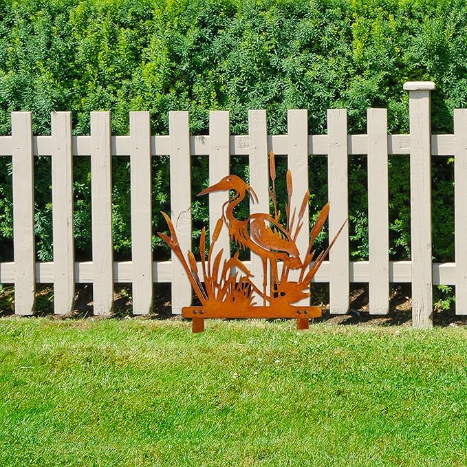 Rusty Heron Statues Outdoor – Metal Heron Statue for Garden Decor, Unique Outdoor Decor for Lawn & Patio Yard Porch Backyard Outdoor Decor