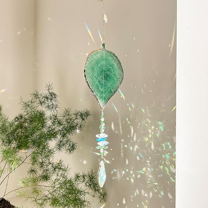Hanging Crystal Suncatcher, Sun Catchers Indoor Window, Leaf-Shaped Crystal Hanging Ornament, Hanging Crystals for Decoration, Birthday Gift (Green)