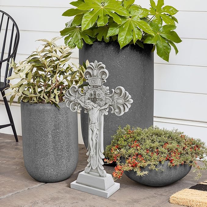 LuxenHome Jesus Cross Decor Statue, 19 Inch Tall Off White Polyresin Holy Cross Jesus Crucifix Statue, Standing Crucifix Catholic Decor for Indoor Outdoor Garden, Christ Sculpture Gift