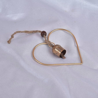 Rustic Heart Bell Wind Chime, Gold Bronze Metal, 5 x 5 inch Heart Frame with 1.5 inch Bell, Indoor Outdoor Decorative Hanging Ornament for Garden, Porch, Valentine's Day