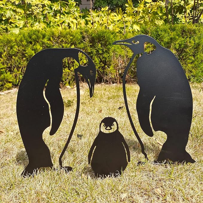Iron Cast Animal Stake Statue,Outdoor Penguin Family Yard Decor,Black Metal Penguin Art Garden,Rustic Penguin Silhouette Decor for Yard Garden,Birds Silhouette Statue Lawn Backyard Outdoor Decoration
