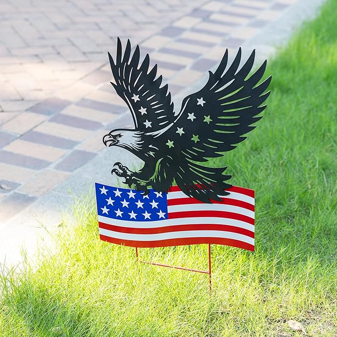 Glitzhome 29.75"H Patriotic Americana Metal Eagle Silhouette & Flag Yard Signs,Patriotic Decorative Garden Stakes for 4th of July Decorations Outdoor,Memorial Day Yard Signs for Lawn Porch Decor
