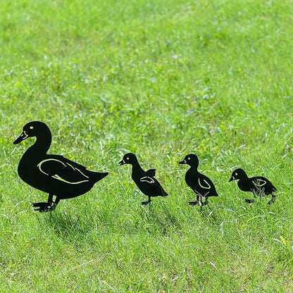 Glitzhome Set of 4 Duck Yard Signs, Black Metal Duck Silhouette Stakes with Hanging Option, Decorative Garden Stakes Yard Art for Spring Lawn Patio Wall Decor, 18" H