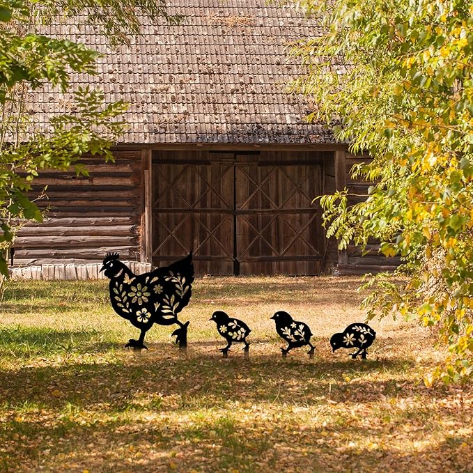4Pcs Metal Chicken Garden Decorative Statues Distinct Hen and Chicks Silhouette Design,Black Hollow-Cut Yard Art, Perfect Decor for Lawns Yard Gardens