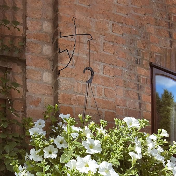 GUTE Outdoor Hanging Plant Bracket, Wall Hanging Planter for Indoor Outdoor Plants, Metal Stick Man Plant Hanger for Creative Decorations, Home Patio, Lawn, Garden Porch Décor