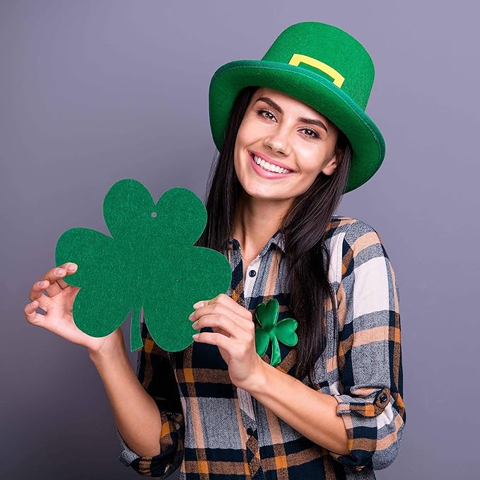 Whaline 24 Pcs Felt Hanging Shamrock St. Patrick's Day Lawn Decorations Indoor Outdoor Irish Clover Sign Decor for St. Patrick's Day Party Spring Holiday Ornaments