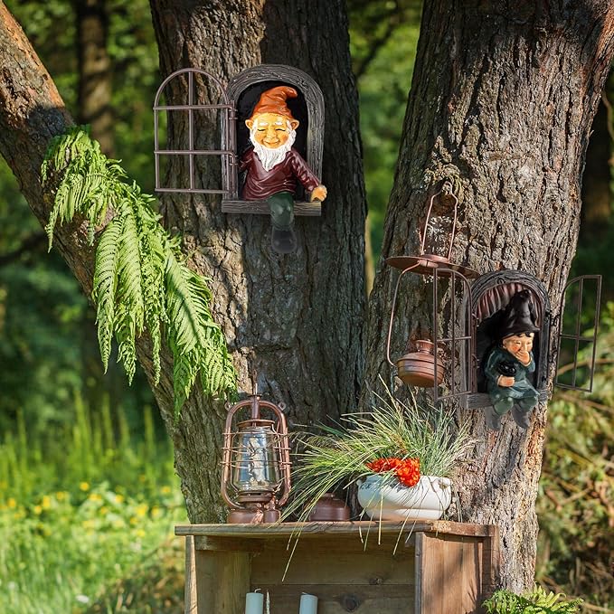 2 Pieces Gnome Statue Elf Out The Door Hugger Garden Peeker Yard Art Tree Sculpture Tree Gnome Decoration Outdoor for Patio Yard Lawn Porch Ornament