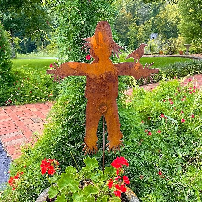 Metal Scarecrow Garden Art - Freestanding Scarecrow & Bird Design, Weatherproof Outdoor Fall Decor for Yard, Porch - Thanksgiving & Autumn Rustic Charm
