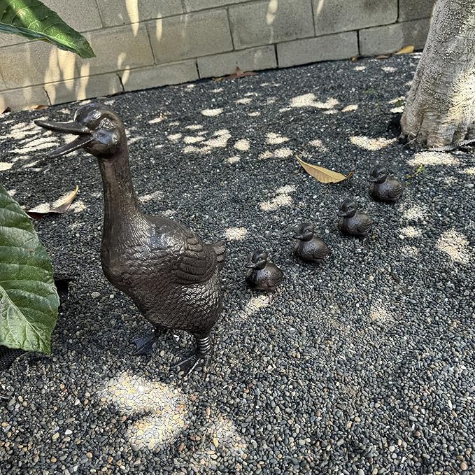 Vintage Cast Iron Duck Family Garden Statue, Rust Brown Mother Duck (15.7" Tall) with 4 Ducklings (3.6" Tall), Outdoor Decorative Sculpture Set for Yard Patio HC5387-6905