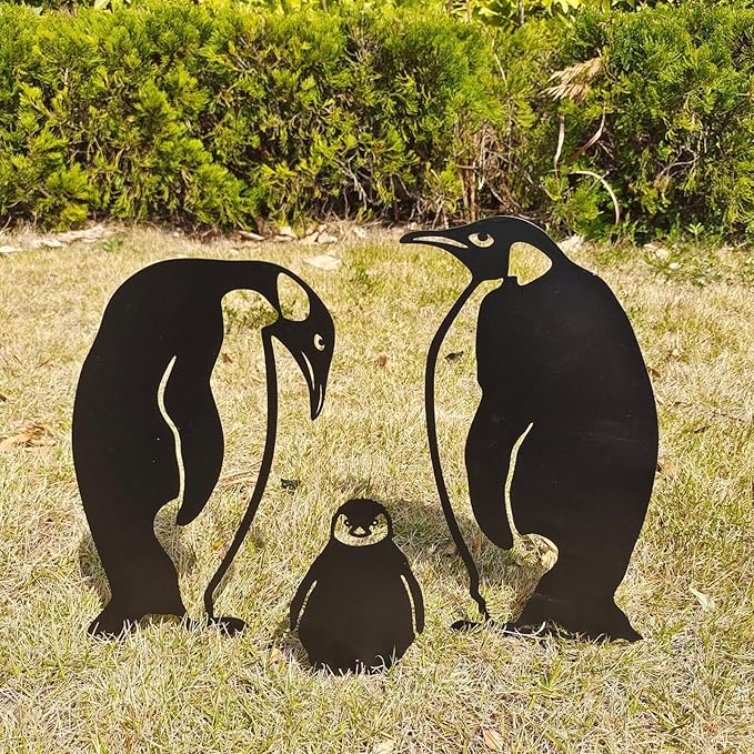 Metal Penguin Family Garden Decors, Iron Art Animals Garden Decoration Metal Yard Art Birds Animals Garden Stakes Decorative Stake Lawn Ornaments