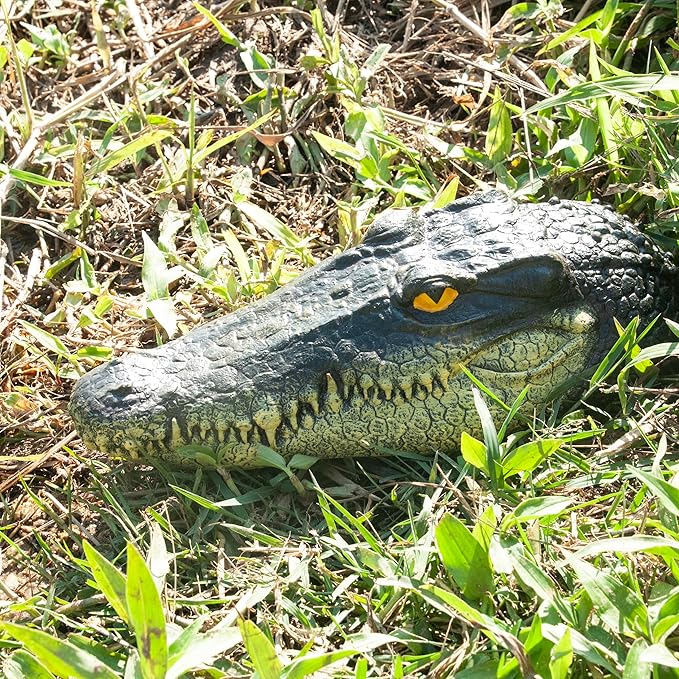 LUEUR Floating Alligator Head Garden Decor for Ponds & Pools – Realistic Crocodile Head Floating Ornament, Decorative Alligator Accent for Outdoor Water Features, Yard & Landscape Decoration