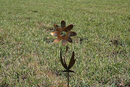 Metal Rustic and Colorful Flower Stakes Ranging from 9.5 to 36 Inches Tall (Daisy + 2 Twisted Daisy Stake Set, Naturally Rusted)