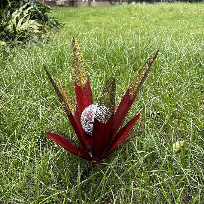 Tequila Rustic Sculpture, Metal Agave Statues Garden Hand Painted Decor for Yard Lawn Patio, Home Outdoor Courtyard Decoration with Solar Light Hollowed Leaves, Ornament Gifts (Red, Size)