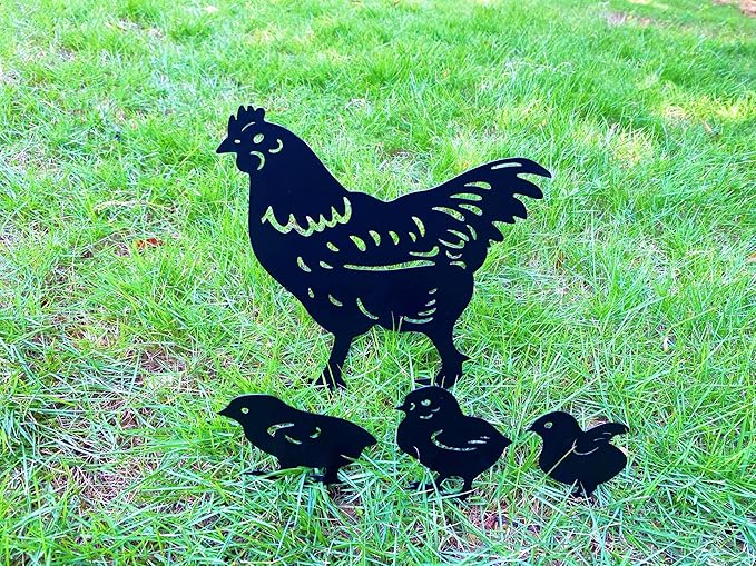 4 Pack Chicken Garden Decorative Stake Metal Chicken Statues Hen and Chicks Silhouette for Yard Outdoor Lawn Patios Garden Decoration